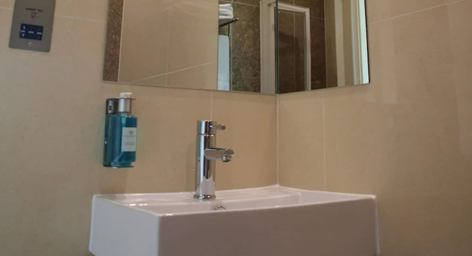 Bathroom 4, Simply Rooms & Suites, London