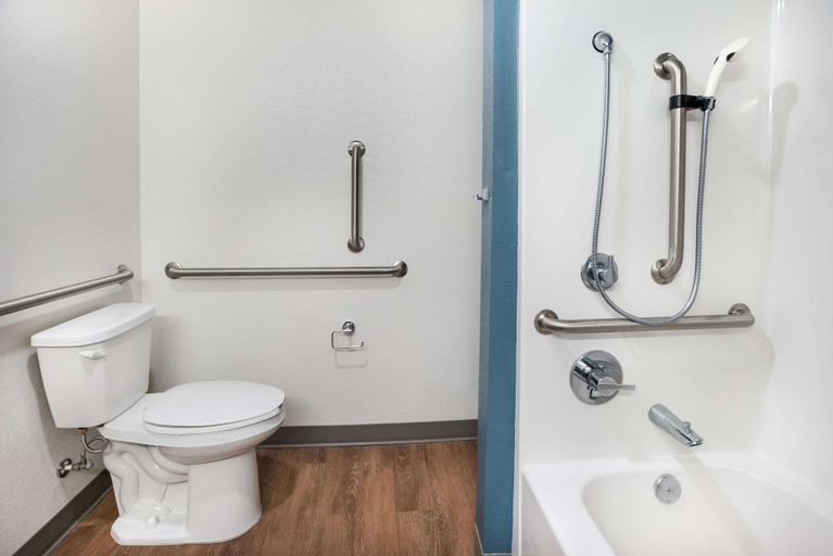 Bathroom 4, WoodSpring Suites Sulphur - Lake Charles, Calcasieu