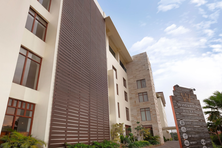 Exterior & Views 2, Wimarion Hotel Semarang, Semarang