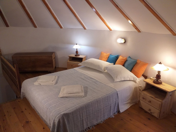 Bedroom 2, Villa Mantalena, Central Greece