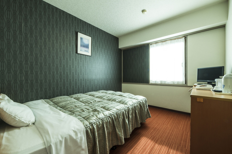 Bedroom 3, Isahaya Terminal Hotel, Isahaya