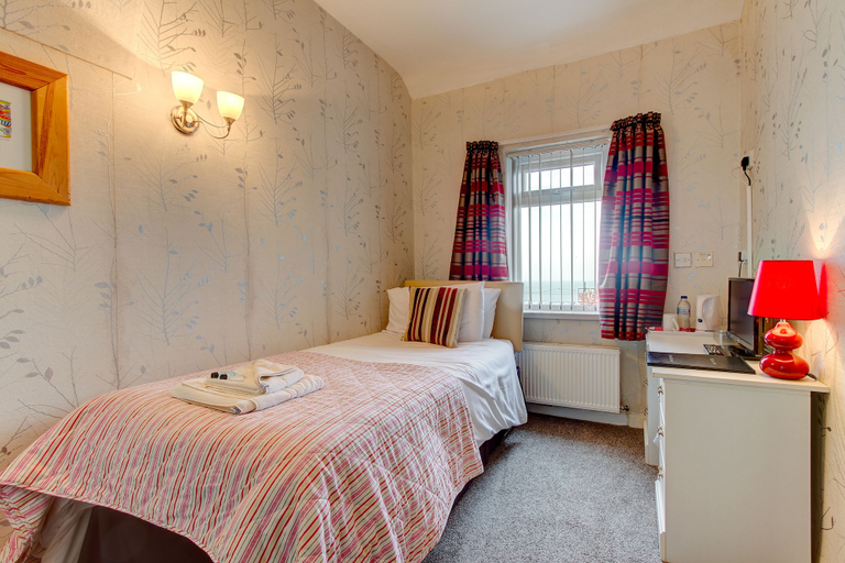 Bedroom 2, Windsor Park, Blackpool