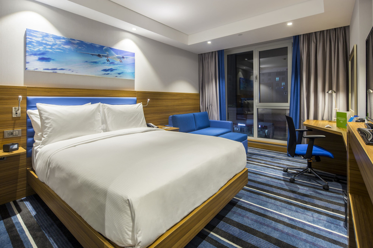 Bedroom 2, Hampton by Hilton Istanbul Kurtkoy, Tuzla