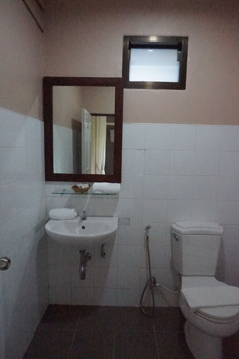 Bathroom 3, KiriRaya, Mueang Krabi