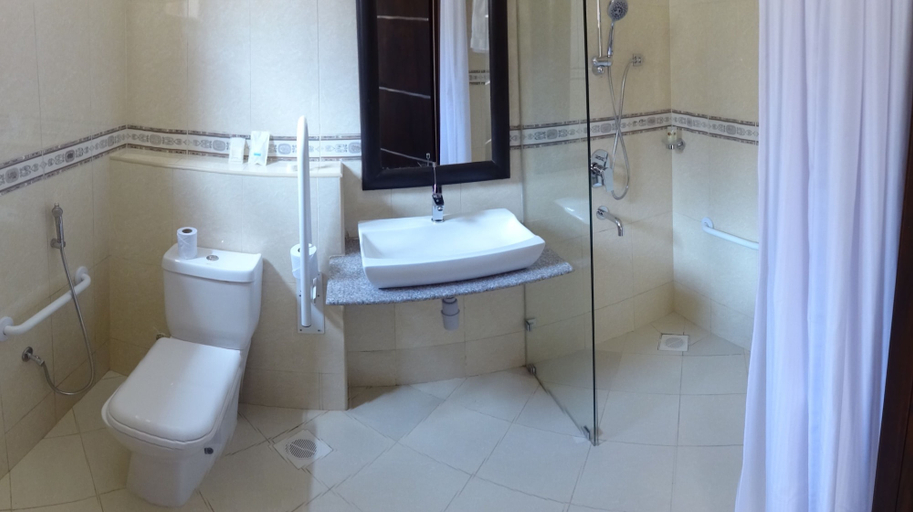 Bathroom 4, The Monarch Hotel, Dagoretti North