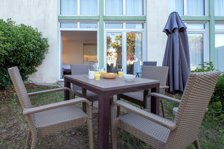 Dining Room 6