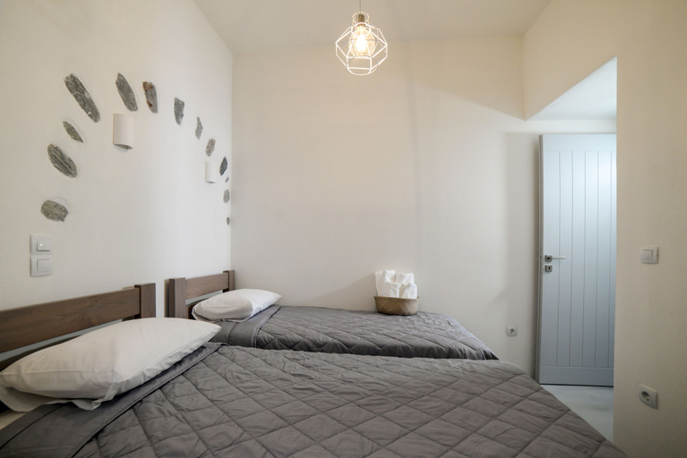 Bedroom 2, Amphoras Apartments, South Aegean