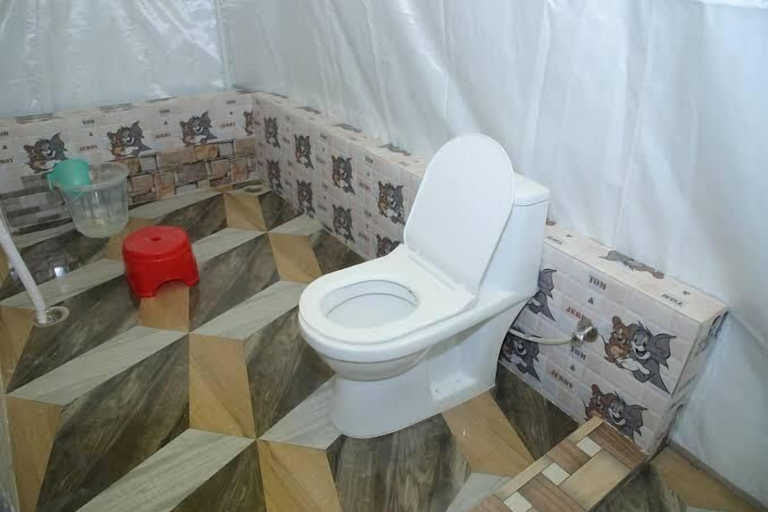 Bathroom, Parker Camps, Kangra