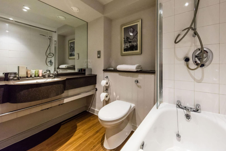 Bathroom 4, Crown Hotel, Surrey