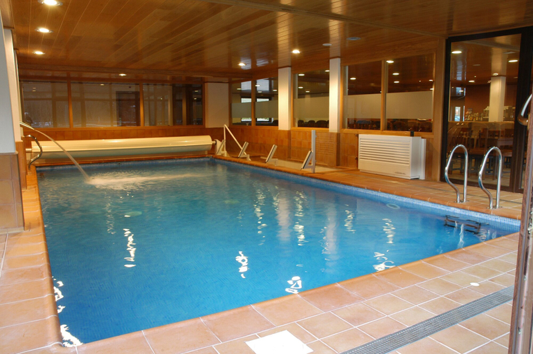 Sport & Beauty 2, Hotel & Restaurante Peña, Lleida