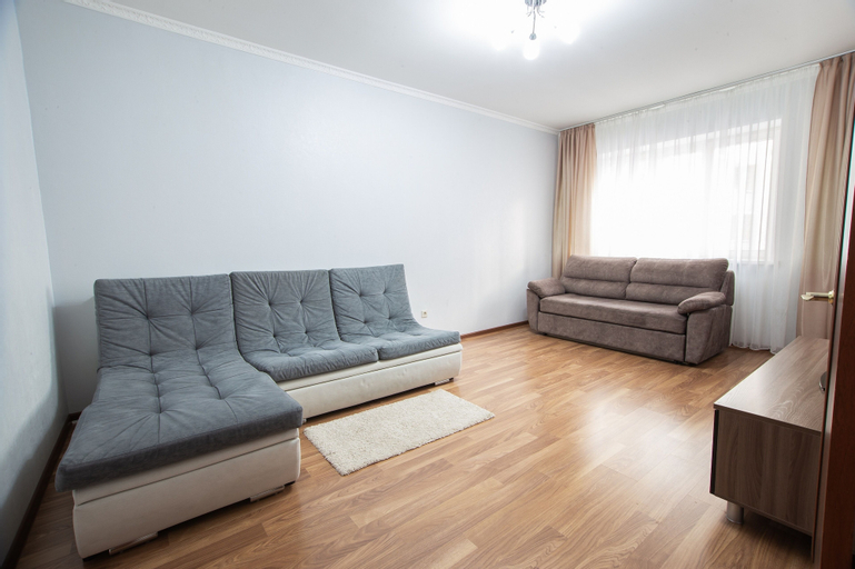 Apartment on Aviatorov 25, Krasnoyarsk