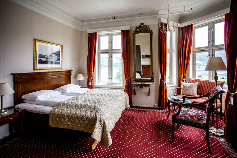 Bedroom 3, Fleischer's Hotel, Voss