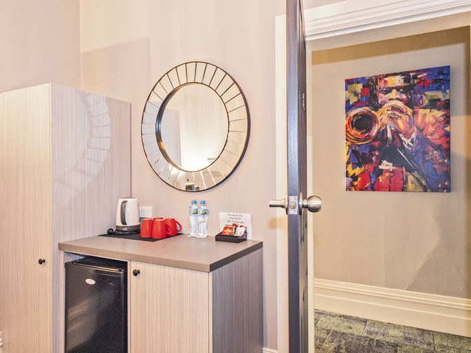 Bathroom 3, Telegraph Hotel Numurkah, Moira - West