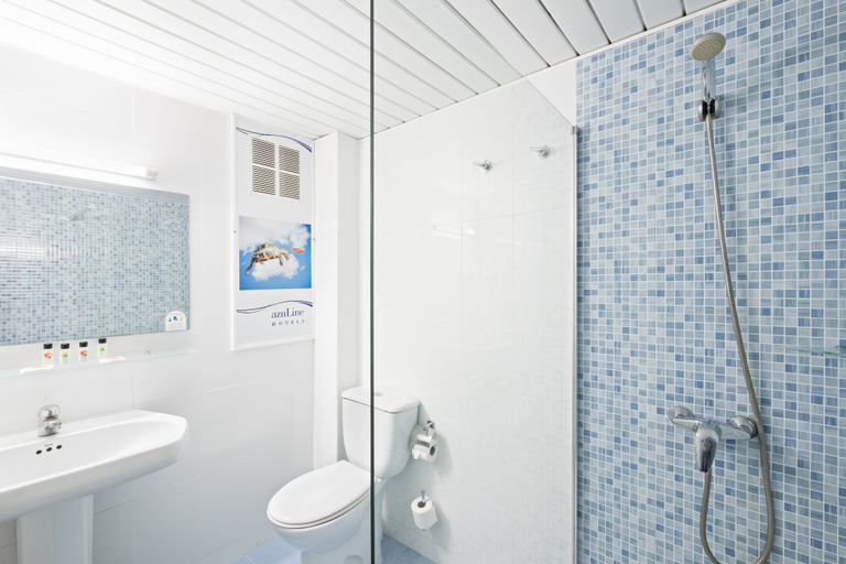 Bathroom 4, azuLine Hotel Pacific, Baleares