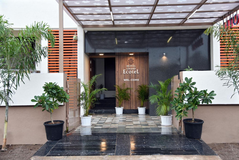 Exterior & Views 2, Hotel Grand Ecotel, Aurangabad