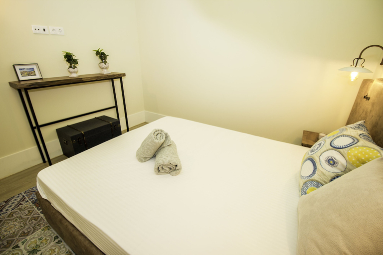 Bedroom 3, Guest H4U Flores Almada City center, Porto
