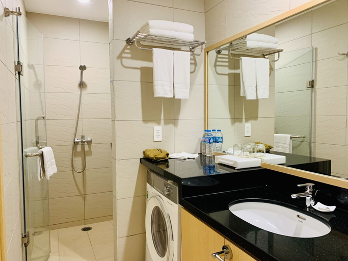 Bathroom 5, Roygent Parks Hanoi, Thanh Xuân