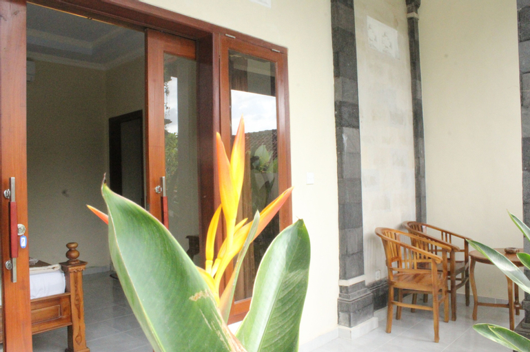 Exterior & Views 5