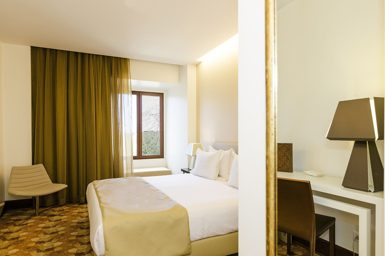 Bedroom 2, Sintra Boutique Hotel, Sintra
