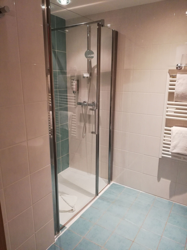 Bathroom 4, Best Western Hotel du Mucem, Bouches-du-Rhône