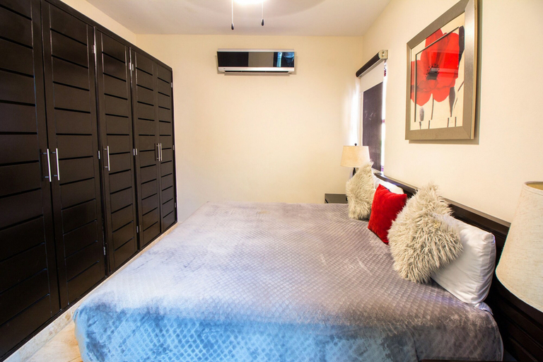Bedroom 2, Ground floor, luxury 2 bedroom condo with pool view at El Faro by DPM, Cozumel