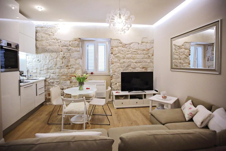 Others 4, White Stone Apartment Diocletian Palace, Split