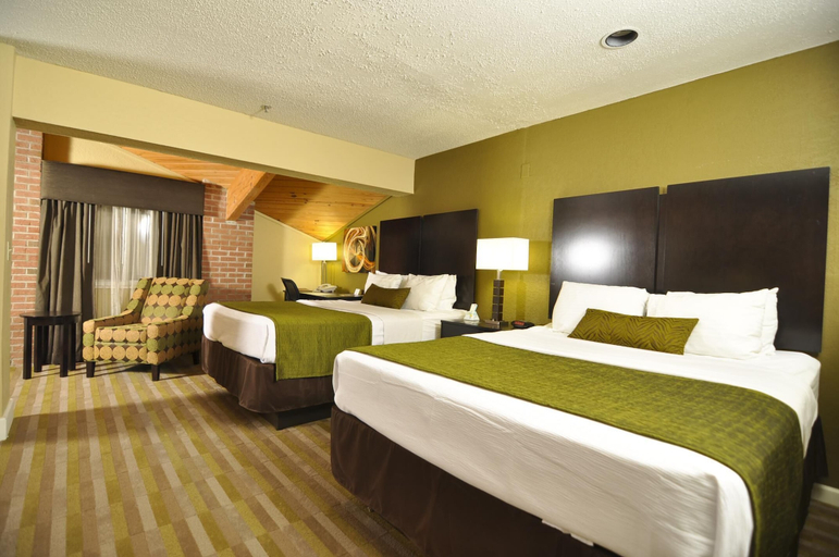 Bedroom 3, Best Western Norwalk, Huron