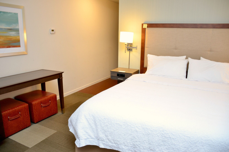Bedroom 3, Hampton Inn & Suites Deland, Volusia