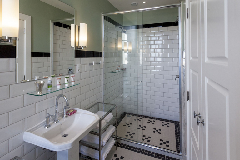Bathroom 5, Fera Palace Hotel, Salvador