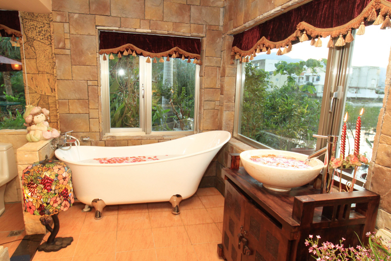 Bathroom 3, My Dream Castle, Yilan