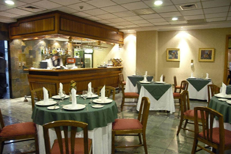 Food & Drinks 4, Hotel Diego De Almagro Aeropuerto, Santiago