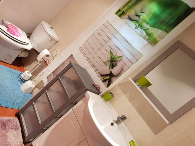Bathroom 5, la cariole, Saint-Pierre