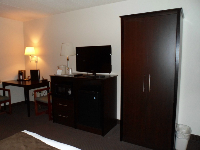 Bedroom 2, Quality Inn Atchison, Atchison