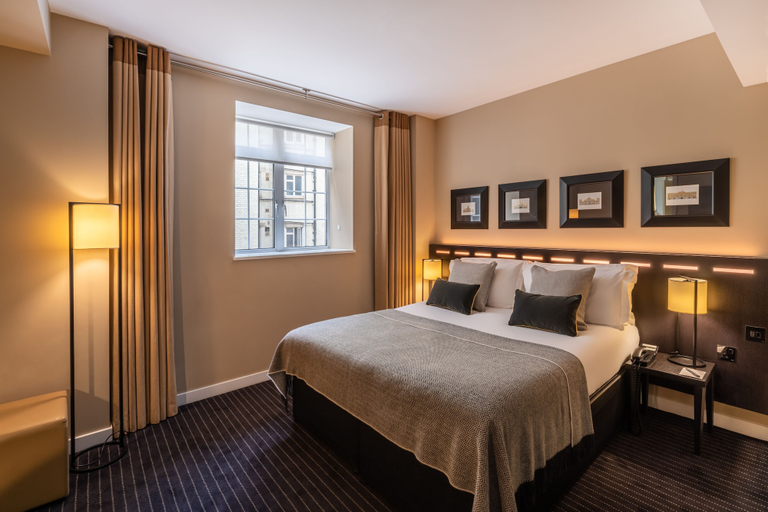 Bedroom 2, The Resident Victoria, London