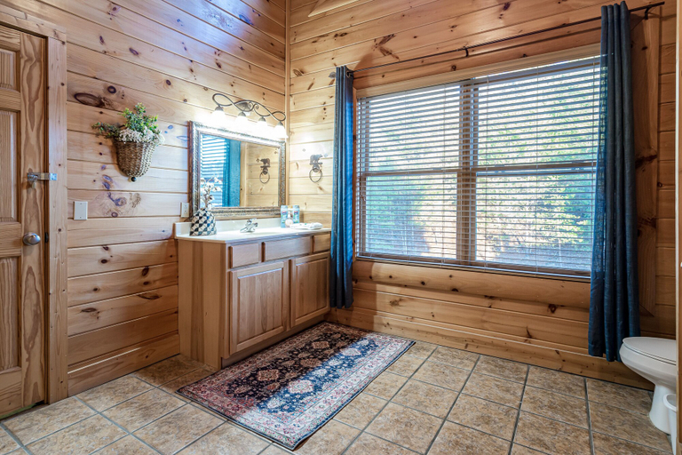 Bathroom 3, Bear Vista Retreat w HotTub Pool View, Sevier