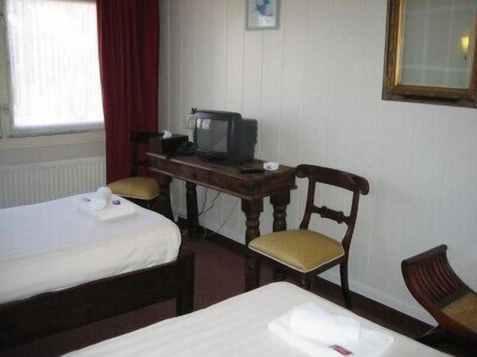 Bedroom 2, Hotel Wienerhof, Den Helder