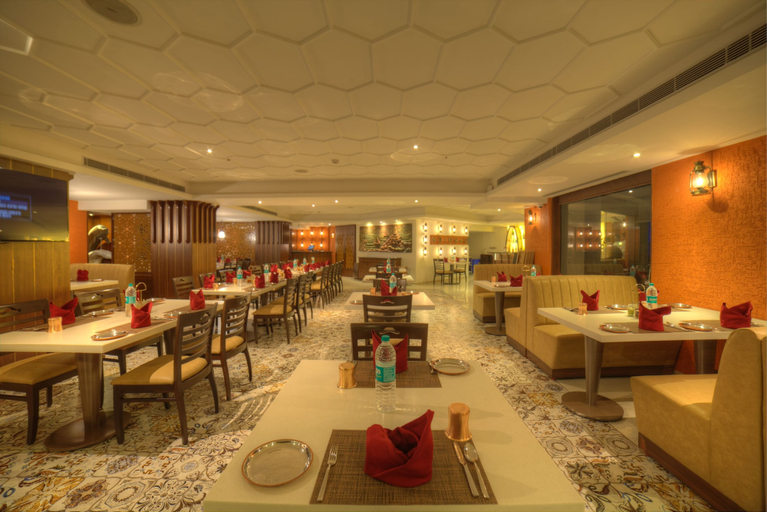 Food & Drinks 5, Goldfinch Hotel Mangalore, Dakshina Kannada
