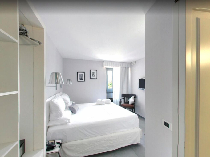 Bedroom 3, La Suite Boutique Hotel, Napoli