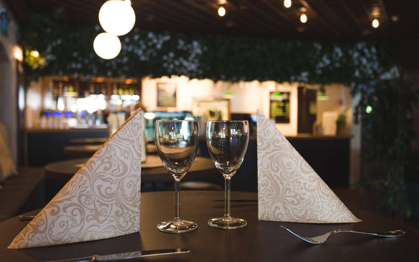 Food & Drinks 5, ホテル ベルビュー, Hjo