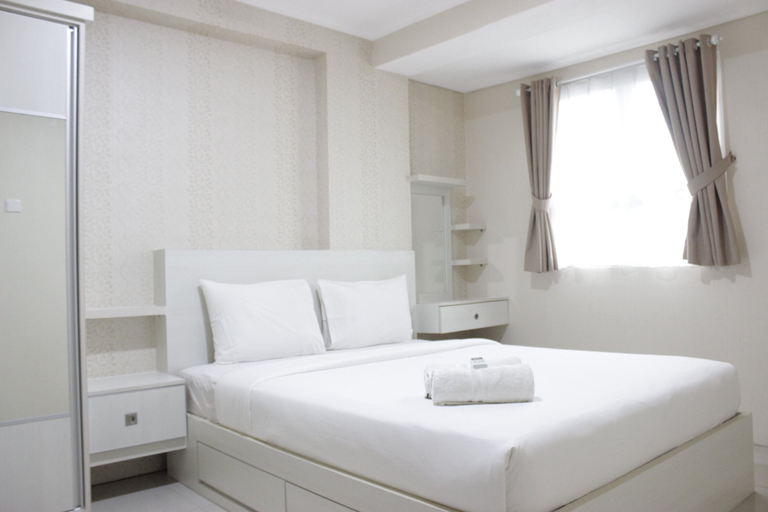Bedroom 3, Picturesque 2BR Apartment at Gateway Pasteur near Exit Toll, Bandung