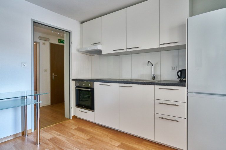 Others 2, Haus City, Visp