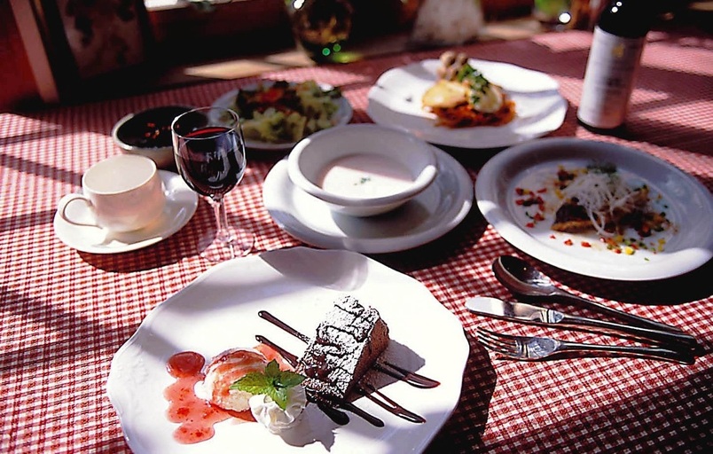 Food & Drinks 5, Resort Garni CORU, Nagawa