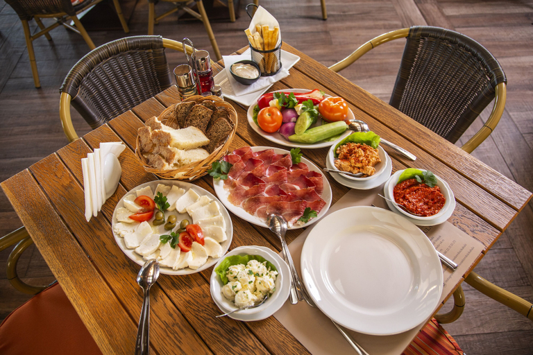 Food & Drinks 5, Etno Naselje Vrdnička Kula, Irig
