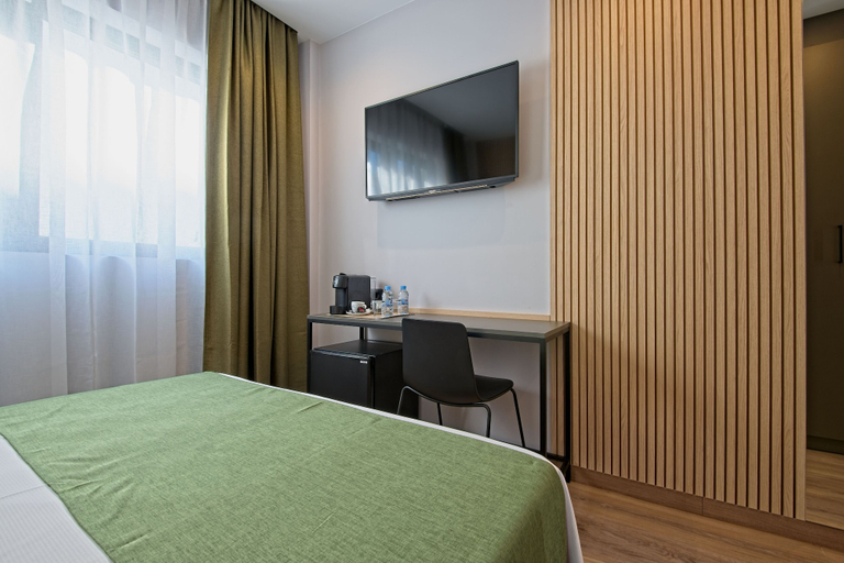 Bedroom 2, DWO Colours Alcalá, Madrid