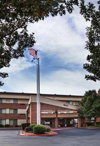 Exterior & Views 2, Clarion Pointe OKC Airport, Oklahoma