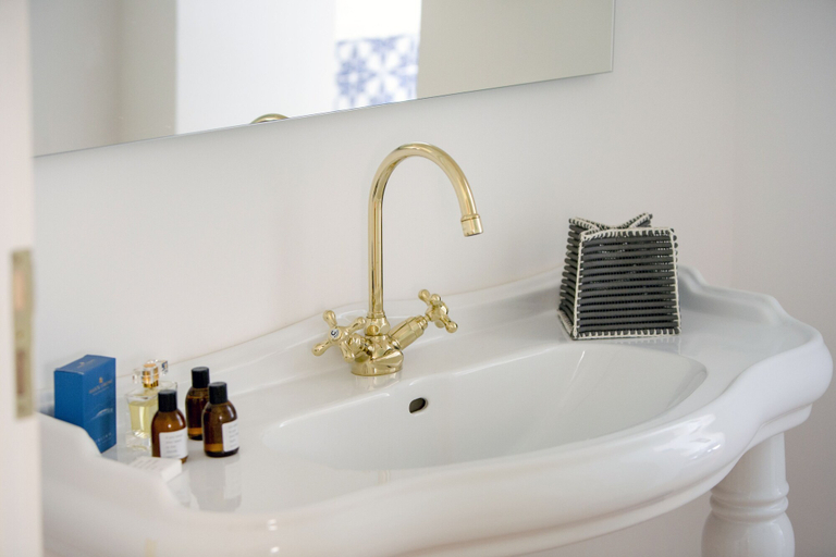 Bathroom sink 5, Deluxe Home in Sorrento Old Town with Balconies, Napoli