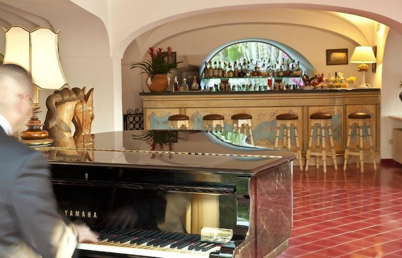 Food & Drinks 5, Grand Hotel Il Moresco & Spa, Napoli
