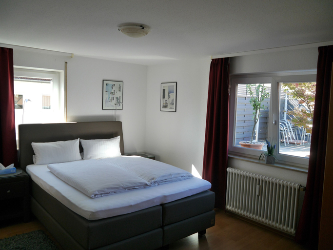 Bedroom 3, Hotel Tuniberg, Freiburg im Breisgau
