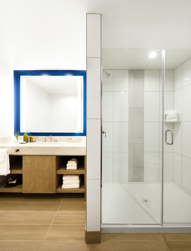 Bathroom 5, Ayres Hotel San Diego South - Chula Vista, San Diego