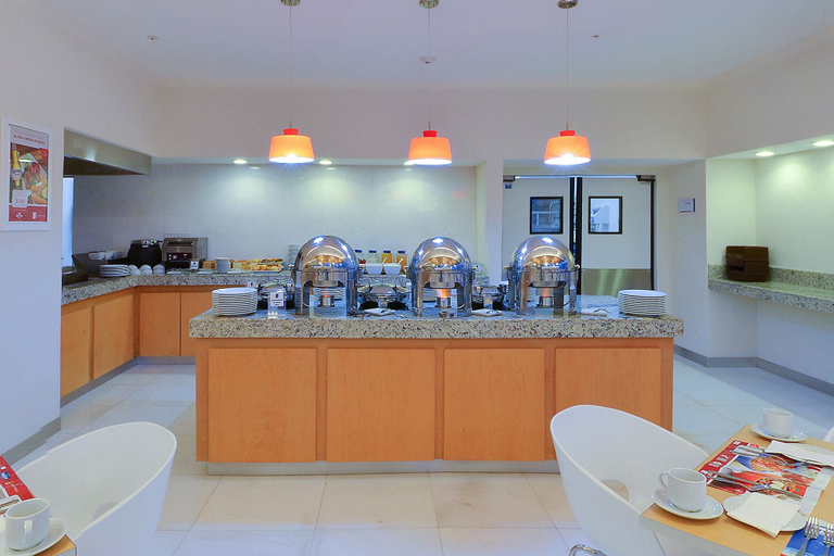 Food & Drinks 4, Fiesta Inn Chetumal Hotel, Othón P. Blanco